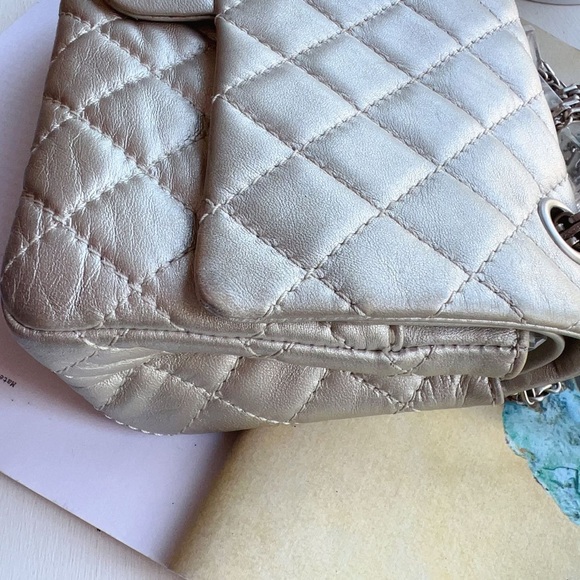 Chanel Reissue 225 Double Flap Silver Bag - Picture 5 of 8